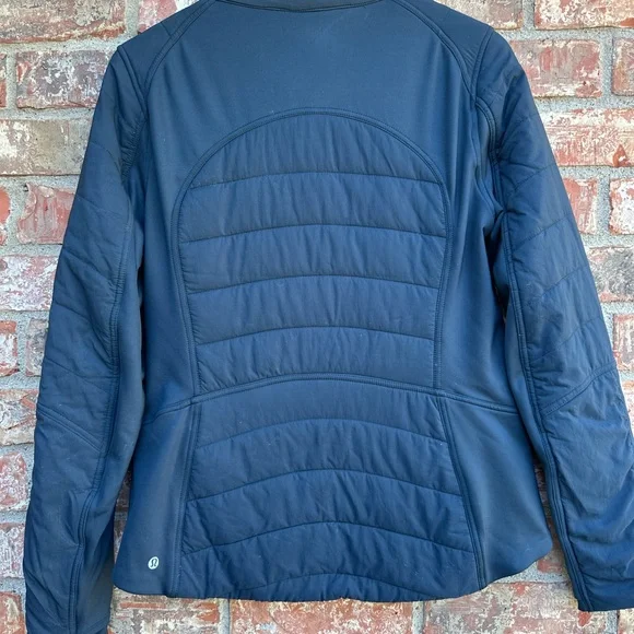 lululemon athletica Navy Puffer Jacket💙 - Picture 2 of 4